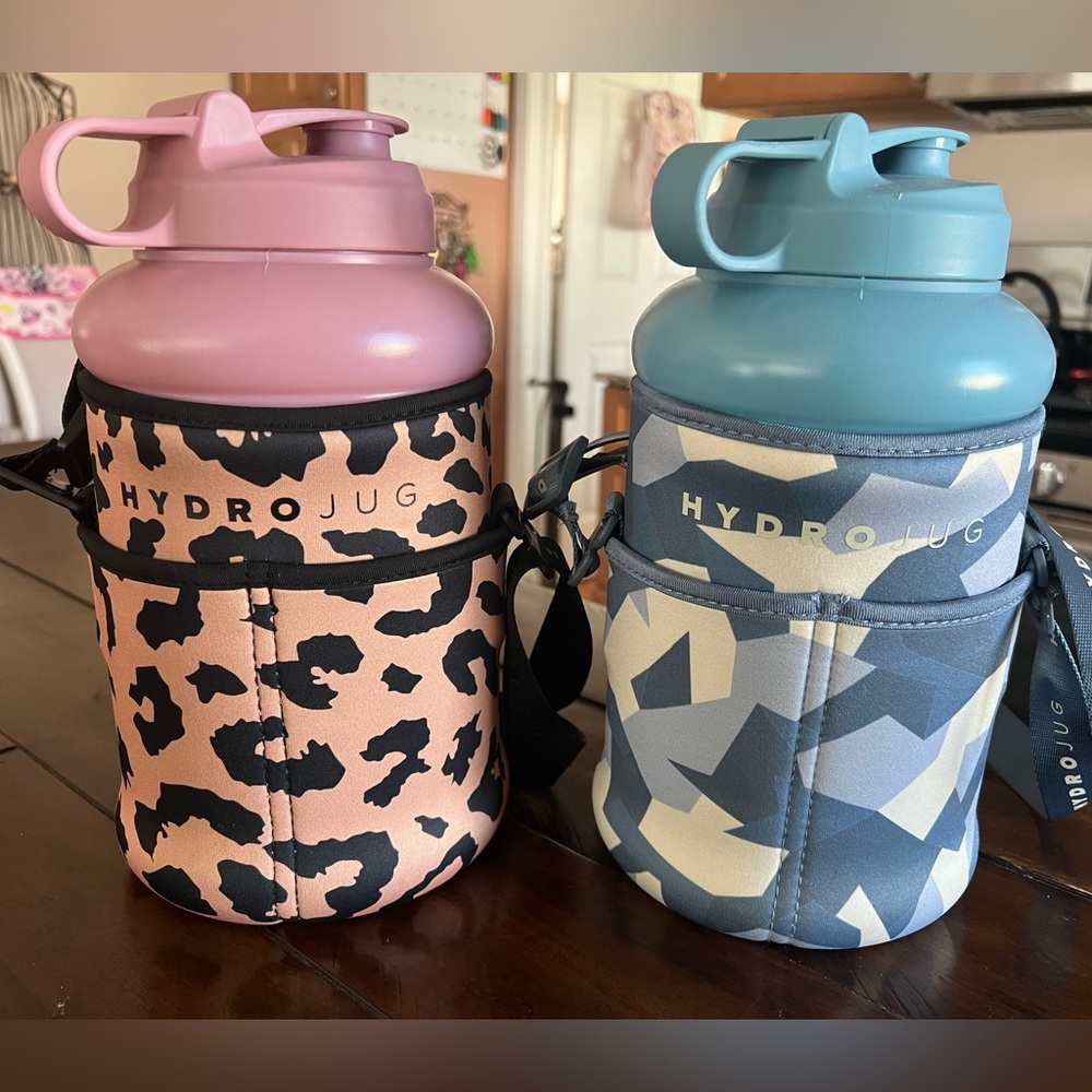 🛑🛑SOLD🛑🛑 HydroJug Pink Leopard and Blue Camo Bottles NWOT
